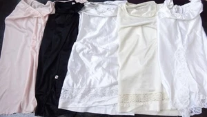 5 jupons nylon satin dentelle vintage Toutes tailles pour couturière ou autres - Picture 1 of 5