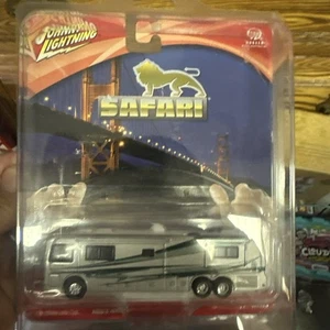 Johnny Lightning Safari Sahara Motorhome Camper, 1:64, NIB - Picture 1 of 4