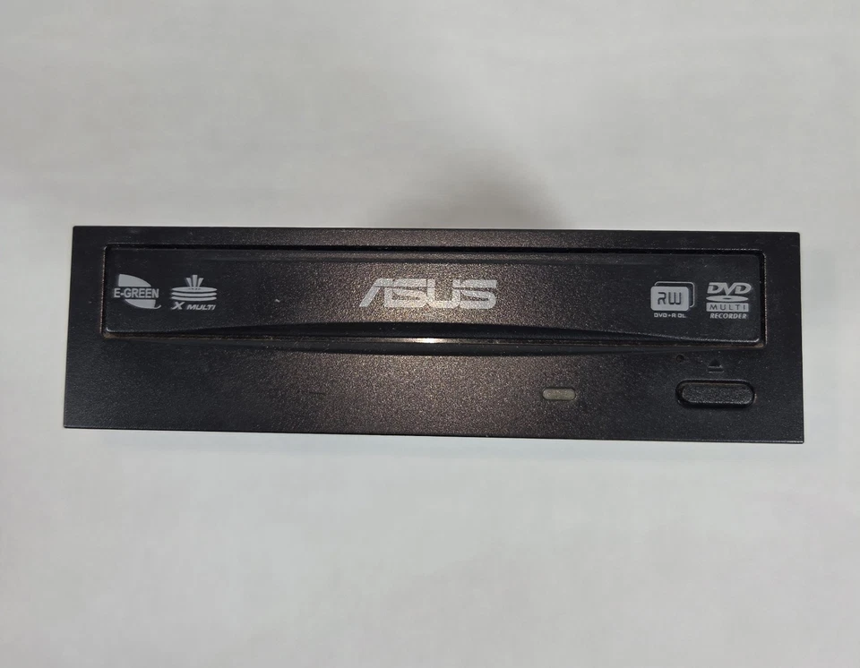 Grabadora de escritorio ASUS DRW-24B1ST DVD-RW DL 24X SATA interna 5,25" negra Foto 1 de 4