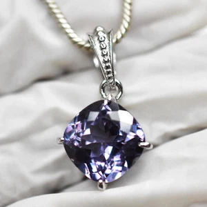 24 Karat + natürlicher Farbwechsel Kissen Alexandrit Anhänger in massiv 925 Silber - Bild 1 von 5