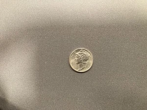 1944D Mercury Silver Dime - Picture 1 of 10