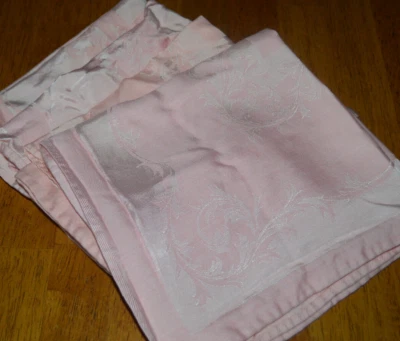 VTG PINK DAMASK NAPKINS Set of 4 18" Square TEA TIME LUNCHEON DINNER VGC - Image 1 of 3