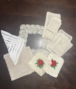 Vintage Assorted Doilies Set, As Shown in Photos - Picture 1 of 4