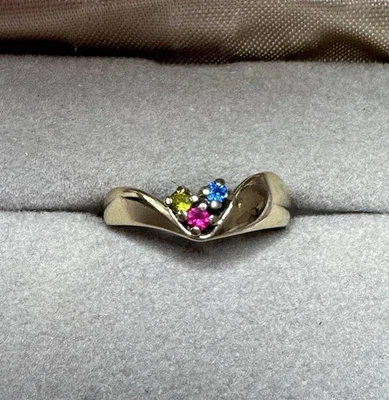 10K Solid Gold Blue Spinel, Citrine & Ruby Ring Size 5 1.7g - Image 1 of 4