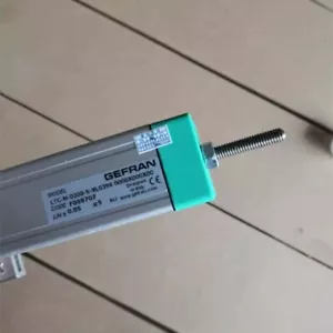 1/piece NEW GEFRAN LTC-M-0175-S-XL0396 Electronic Ruler Displacement Sensor - Picture 1 of 4