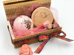 Will you be my bridesmaid organic gift box - handmade bridesmaid proposal gift - Picture 1 of 8