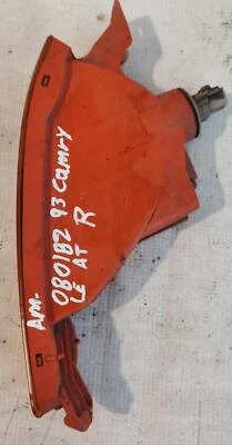 Toyota Camry 1993 parachoques interior derecho intermitente lámpara usado OEM Foto 1 de 3