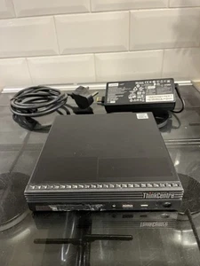 Computadora de escritorio pequeña Lenovo ThinkCentre M80q - Intel Core i5-10400T 16 GB RAM 512 GB SSD - Imagen 1 de 8