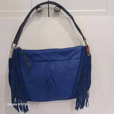 Bolso de Hombro B. Makowsky Azul Real Cuero Gamuza Cartera Flecos Nuevo Foto 1 de 4