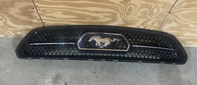 Ford Mustang 2015-2017 50 aniversario parrilla superior del radiador OEM FR38-8200-DEW Foto 1 de 4