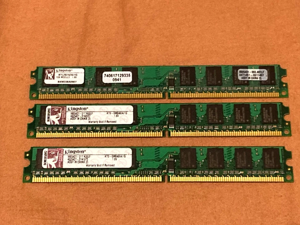 Kingston 3 x 1 GB Arbeitsspeicher  (2x  DDR2 PC2-4200  + 1x PC2-6400 240 pin) - Bild 1 von 1