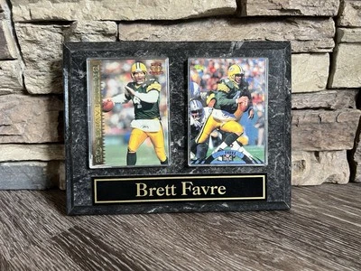 Tarjetas de fútbol americano Brett Favre Green Bay Packers NFL montadas en placa de 8”x6” 1995 Foto 1 de 4