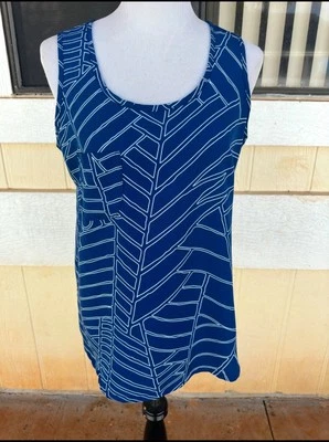 PreOwned Manuhealii Top Blouse Blue Sleeveless Hawaiian Print Women's Small - Image 1 of 4