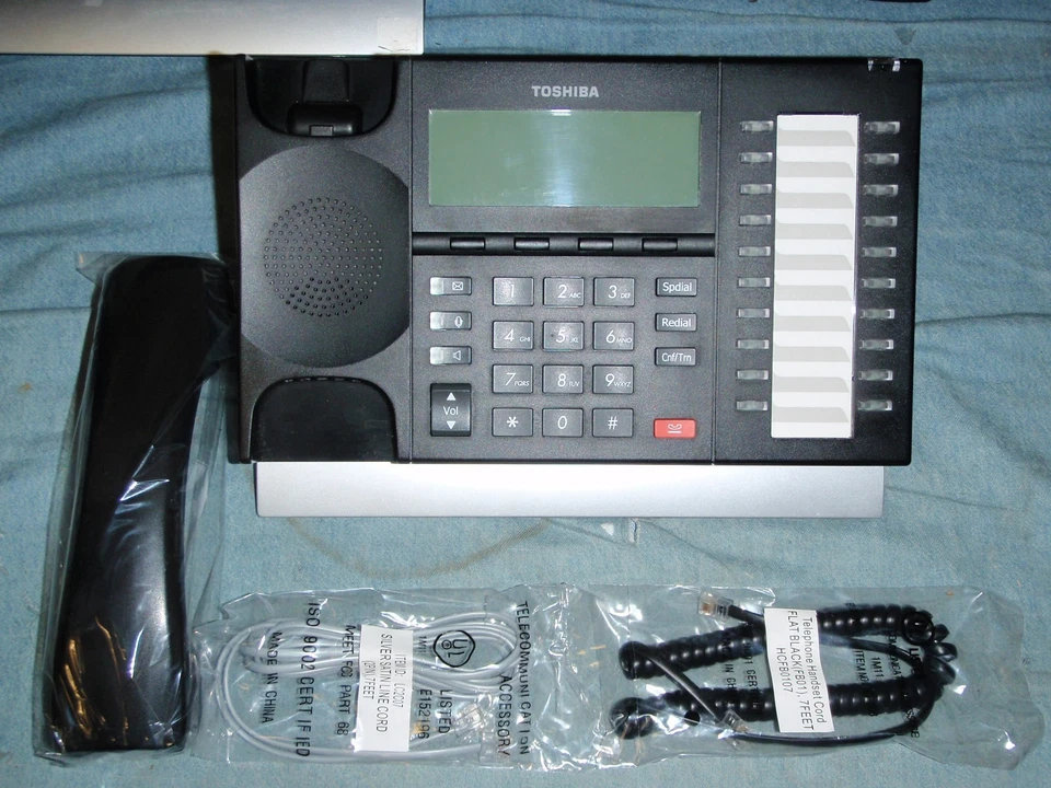 Toshiba DP5032-SD 20 btn speaker display set black, warranty 5032-SD - Image 1 of 1