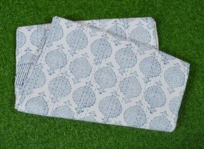 Manta acolchada de algodón Kantha doble con estampado geométrico Gudari Foto 1 de 4