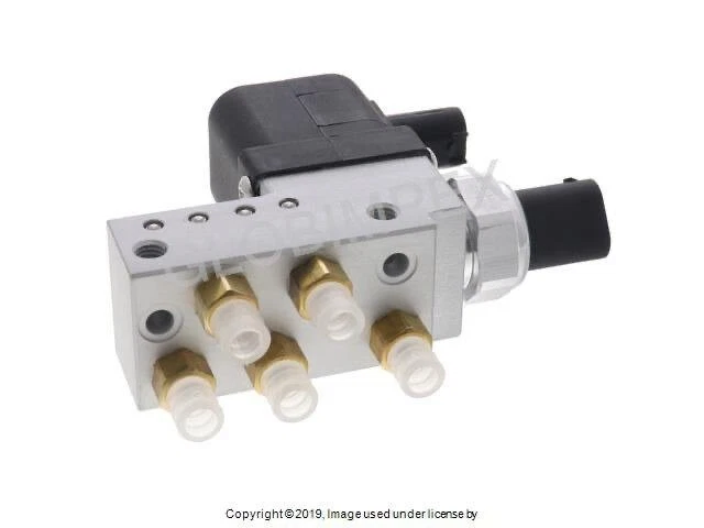 Клапан гидравлической подвески для Mercedes (2003-2011) - (клапанный блок) URO ЗАПЧАСТИ - Изображение 1 из 1