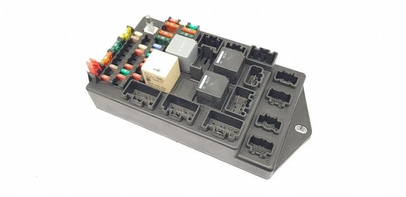 Jaguar XK 2013 caja de fusibles 5,0 gasolina 508 hp BW8314D628AG Foto 1 de 4