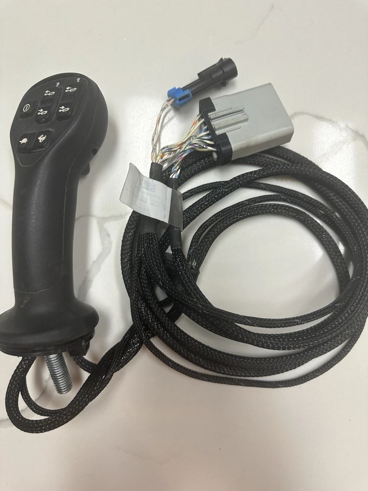 Estojo CNH / New Holland Grip P/N 47857882 OEM Novo Na Caixa Controlador/Joystick - Imagem 1 de 4