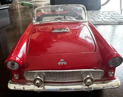 Ford Thunderbird 1955 rojo - coche diecast Majorette 1:18 - usado y exhibido Foto 1 de 4