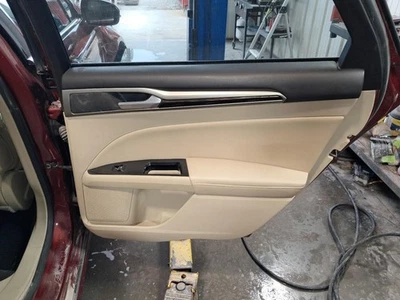 2015 Ford Fusion Rear Right Door Panel Tan OEM Used 89K Miles C25917 Foto 1 de 4