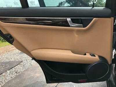 W204 mercedes-benz c300 4matic puerta trasera izquierda panel interior 2013 2014 2015 Foto 1 de 3