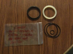 CASEIH SEAL KIT 224718C92 Header Lift Cyl 1660 Combine - Picture 1 of 7