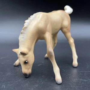 Estatuilla de cerámica Hagen Renaker DW Palomino Scamper Morgan Foal antigua Monrovia de colección - Imagen 1 de 13