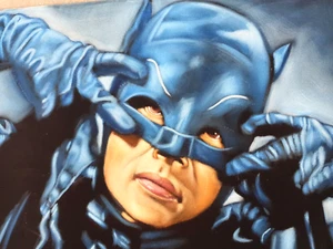 Batman haciendo la danza Batusi, talla 18x24, óleo sobre terciopelo negro - Imagen 1 de 15