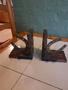 1 PR HUFEISEN BUCHSTÜTZEN. - Bild 1 von 4