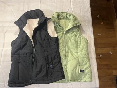  Izod Women’s Fleece Vests-Lot of two- Size Medium-Light Green And Black - Image 1 of 3