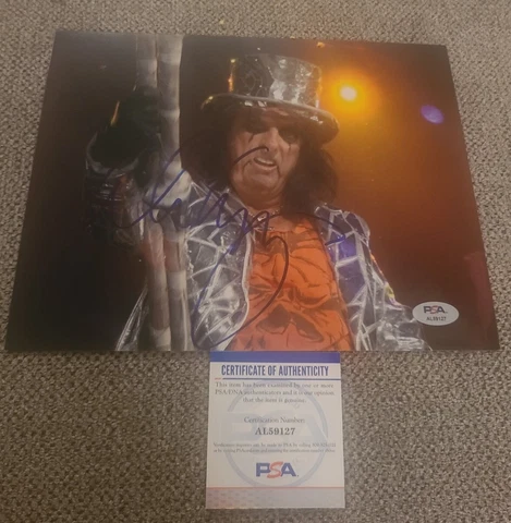 ALICE COOPER SIGNED 8X10 PHOTO GUITAR ROCK N ROLL PSA/DNA AUTHENTICATED #AL59127 Cover