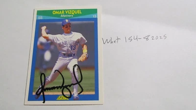 1992 Score Omar Visquel signed baseball card - Image 1 of 2