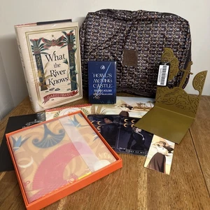 Fairyloot December 2023 YA Full Box What The River Knows by Isabel Ibañez SIGNED - Picture 1 of 18