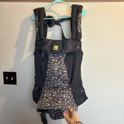 Portabebés LÍLLÉbaby COMPLETO Todas las Temporadas - Gris/Negro Estampado de Guepardo Foto 1 de 4