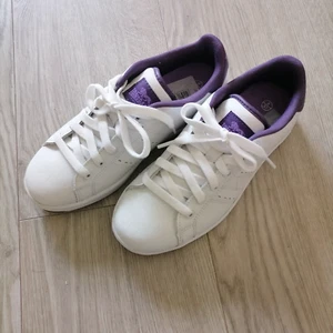 Lonsdale white leather trainers UK size 4 - Imagen 1 de 4