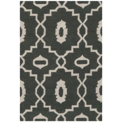 SAFAVIEH Dhurries DHU205C Handwoven Charcoal / Ivory Rug - Image 1 of 4