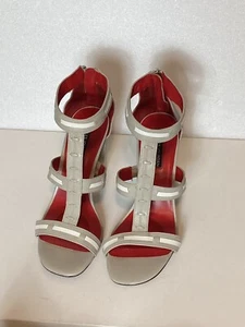 Charles Jourdan Paris Women’s Block Heels Sz 9 - Picture 1 of 4