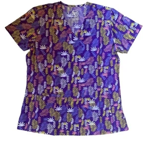 Women's Scrub Top. Field of Ferns Pattern. - Picture 1 of 3