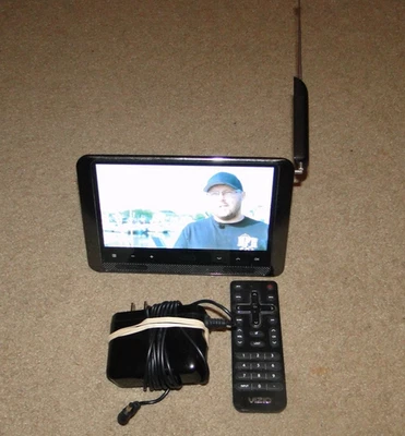 Vizio VMB070 7" Edge Lit Razor LED LCD Portátil TV 800x480 Alta Resolución Foto 1 de 2