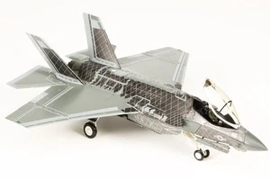 Hobby Master 1/72 F-35C Lightning II XE105 Black Chrome Finish USN VX-9 - Picture 1 of 2