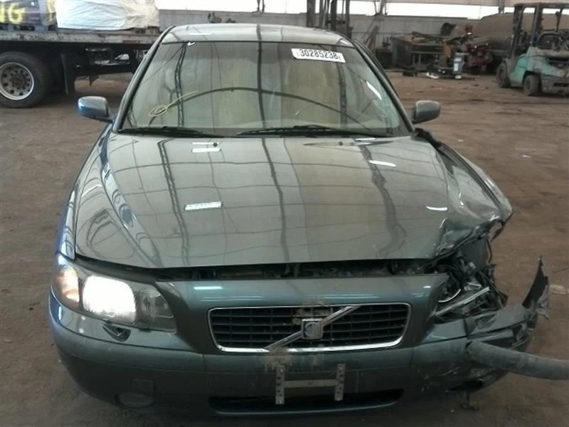 Luz antiniebla de esquina/estacionamiento para pasajeros compatible con 01-04 VOLVO SERIE 60 3588449 Foto 1 de 4