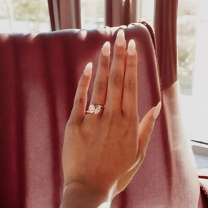 Anillo de boda de oro amarillo de 14 k creado en laboratorio IGI diamante marquesa Toi et Moi de 2,00 quilates - Imagen 1 de 15