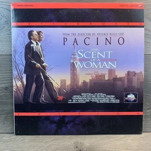 Scent of a Woman (Laserdisc, 1993) Al Pacino Chris O'donnell - Imagen 1 de 3