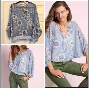 Women's Cabi Sirena Blouse Top Size M Blue White Floral Stripe Dolman - Picture 1 of 9