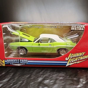 Johnny Lightning '70 Dodge Challenger RT 1:24 Diecast Muscle Car verde lima✅ - Imagen 1 de 7