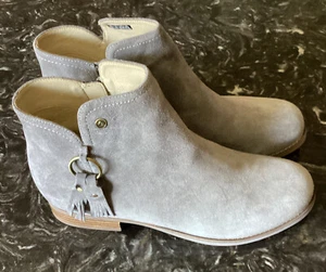 Spenco Womens Gray Suede Ankle Boot Size 10M Side Zip Fringe Tassel Booties - Picture 1 of 5