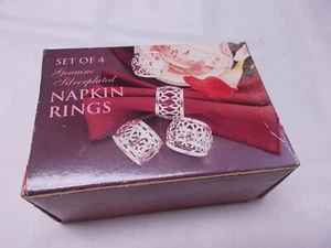 Juego de 4 anillos de servilleta de filigrana chapados en plata genuina en caja original - Imagen 1 de 4