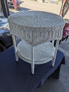 Round Wicker Table 24"Rd. 24" High Pick Up Only! 