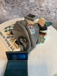 EDIBLE LAZY TEENAGER BED TOPPER CAKE TOPPER CAKE DECORATION FUNNY BOYS BIRTHDAY - Picture 1 of 3