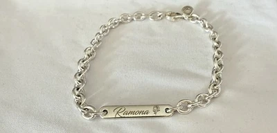 Verkaufe ein Armband mit Gravur Vorder und Rückseite von Pandora , Neu ! - Bild 1 von 3